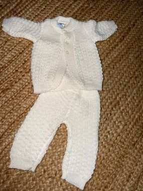 Vintage knitted 3-6 baby set